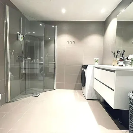 شقة Demims Greater Oslo - Modern, & Stylish *